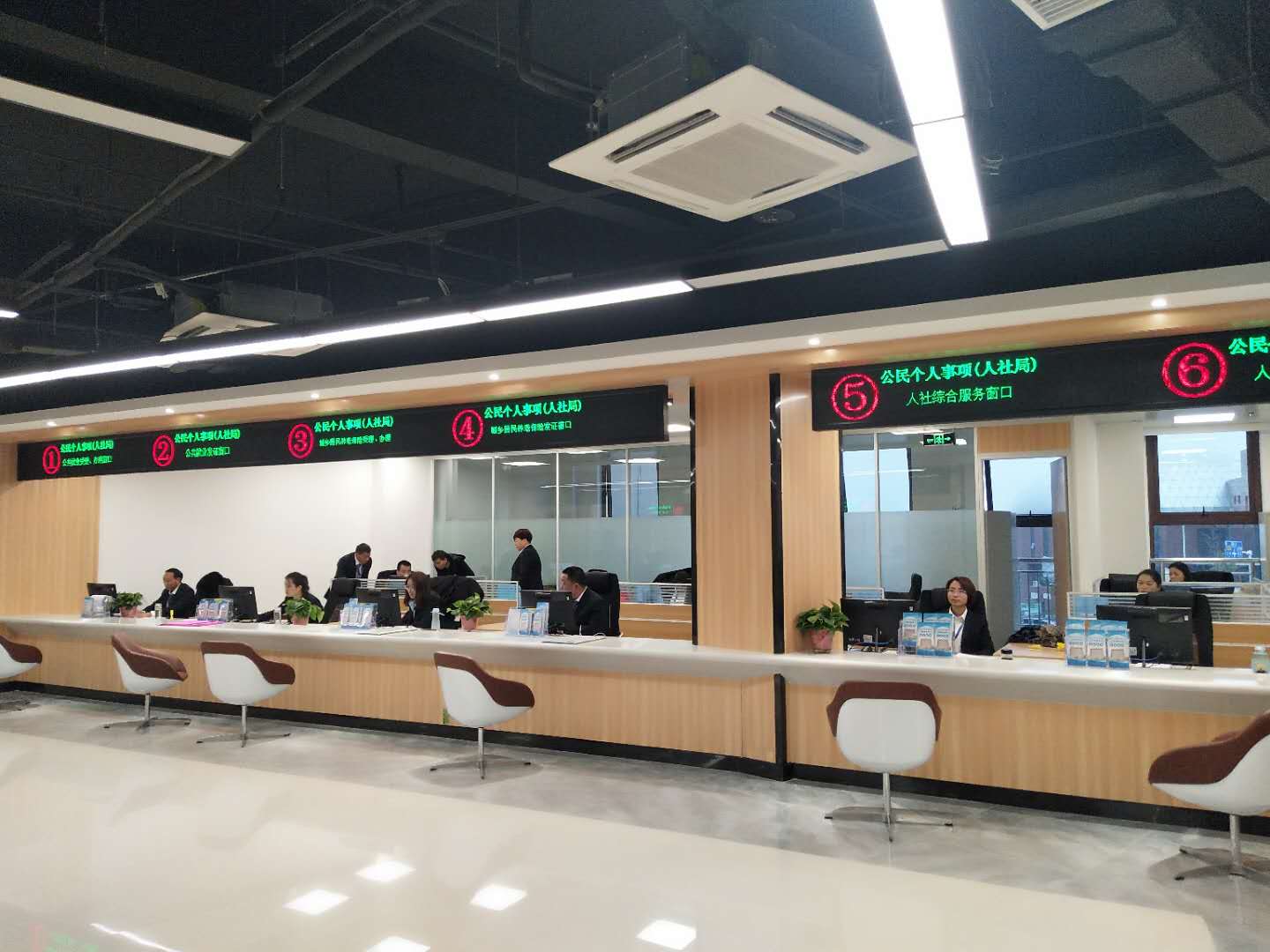 新沂人社局改進(jìn)工作作風(fēng)提升服務(wù)能力